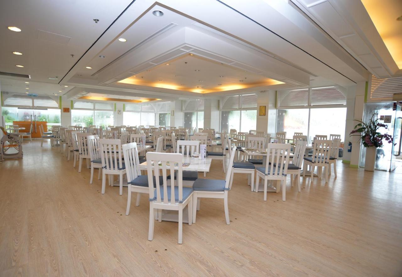 Silvermine Beach Resort Hong Kong Exterior photo